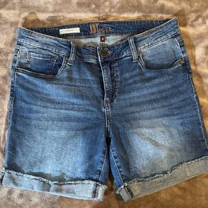 Kut from the Kloth Classic Blue Jean Shorts